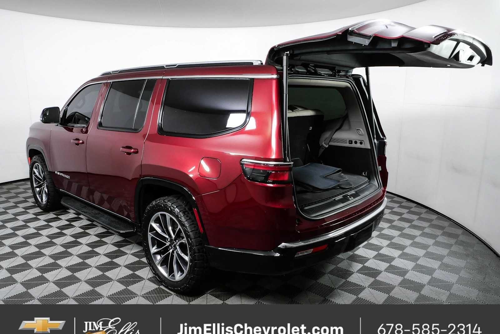 Used 2022 Jeep Wagoneer Series II w/ Premium Group I AWD/4WD image 34
