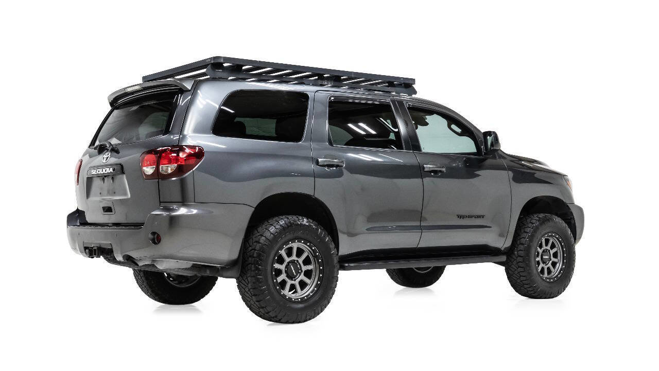 Used 2019 Toyota Sequoia TRD Sport w/ TRD Sport Premium Package AWD/4WD image 3