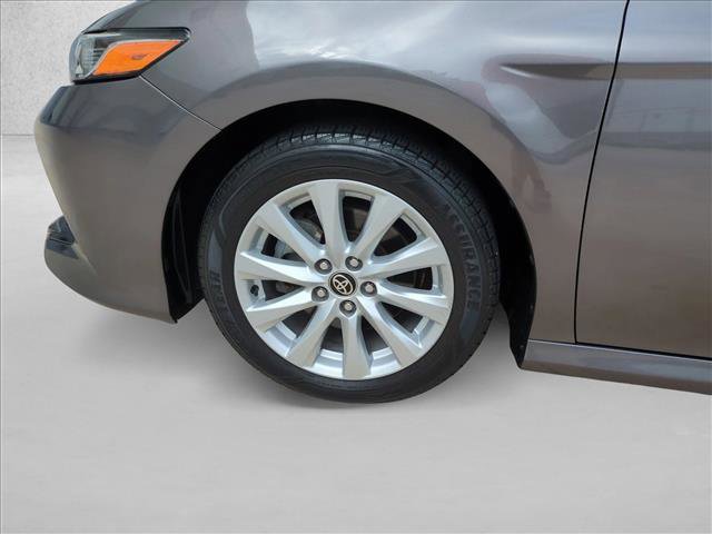 Used 2020 Toyota Camry LE FWD image 22