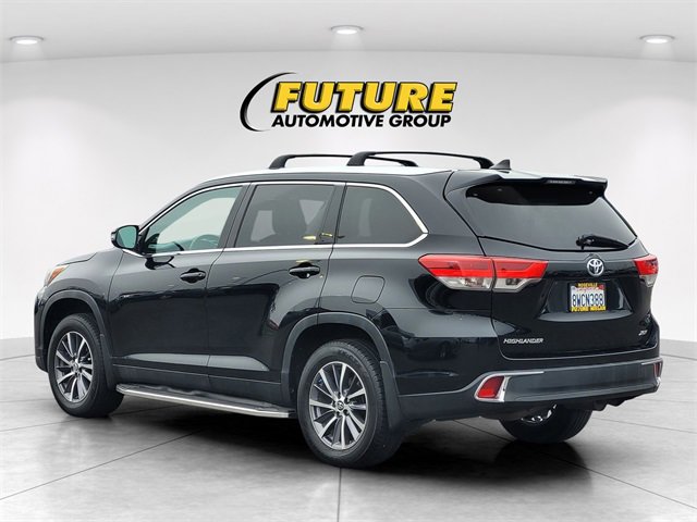 Used 2019 Toyota Highlander XLE image 7