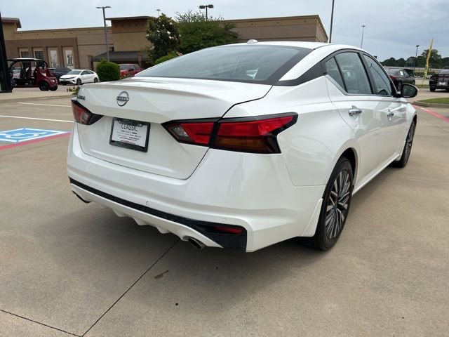 Used 2025 Nissan Altima 2.5 SV w/ SV Premium Package FWD image 12