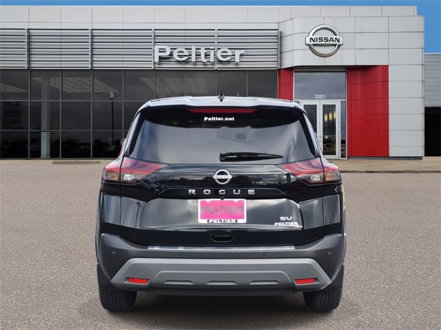 Used 2023 Nissan Rogue SV image 5