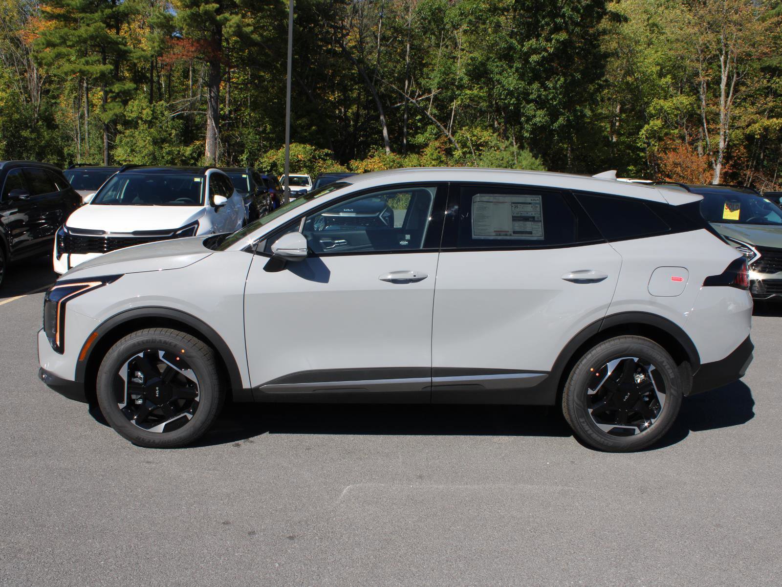 New 2026 Kia Sportage S image 5