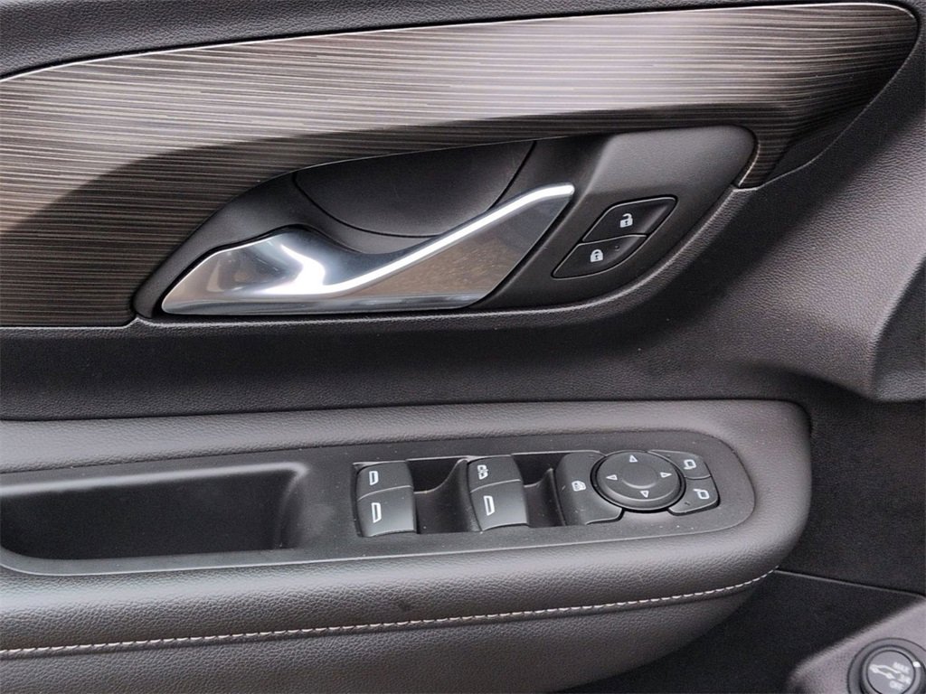 Used 2023 GMC Terrain SLE w/ Driver Convenience Package image 15