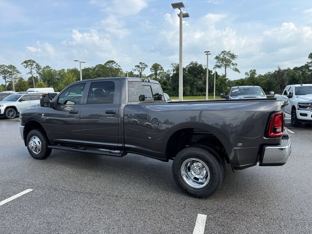 New 2026 RAM 3500 Tradesman AWD/4WD image 5