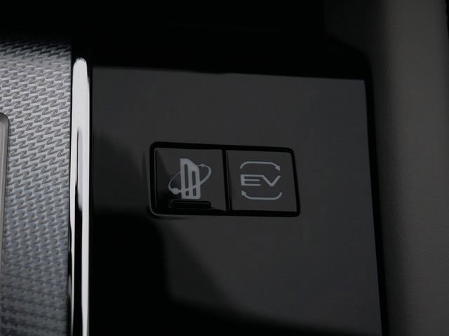 Used 2025 Mitsubishi Outlander SEL AWD/4WD image 25