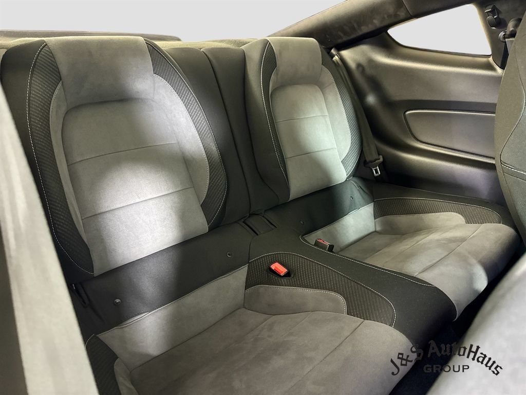Used 2019 Ford Mustang Shelby GT350 w/ Technology Package RWD image 33