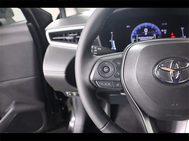 Used 2026 Toyota Corolla Cross LE image 40