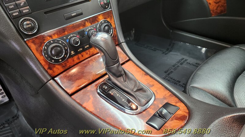 Used 2005 Mercedes-Benz CLK 320 Cabriolet image 14