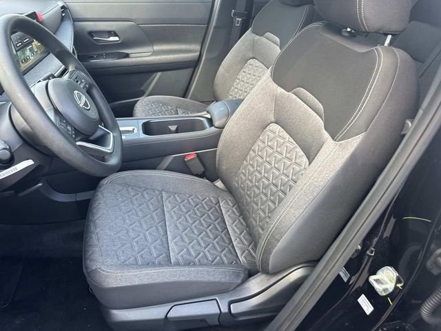 New 2025 Nissan Kicks SV w/ SV Premium Package image 25