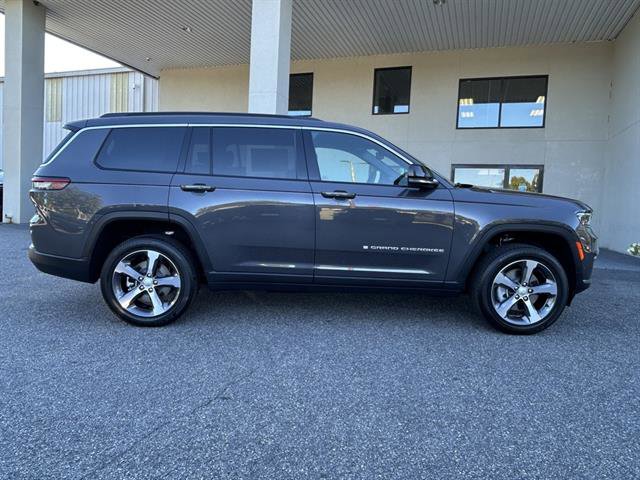 New 2025 Jeep Grand Cherokee L Limited image 3