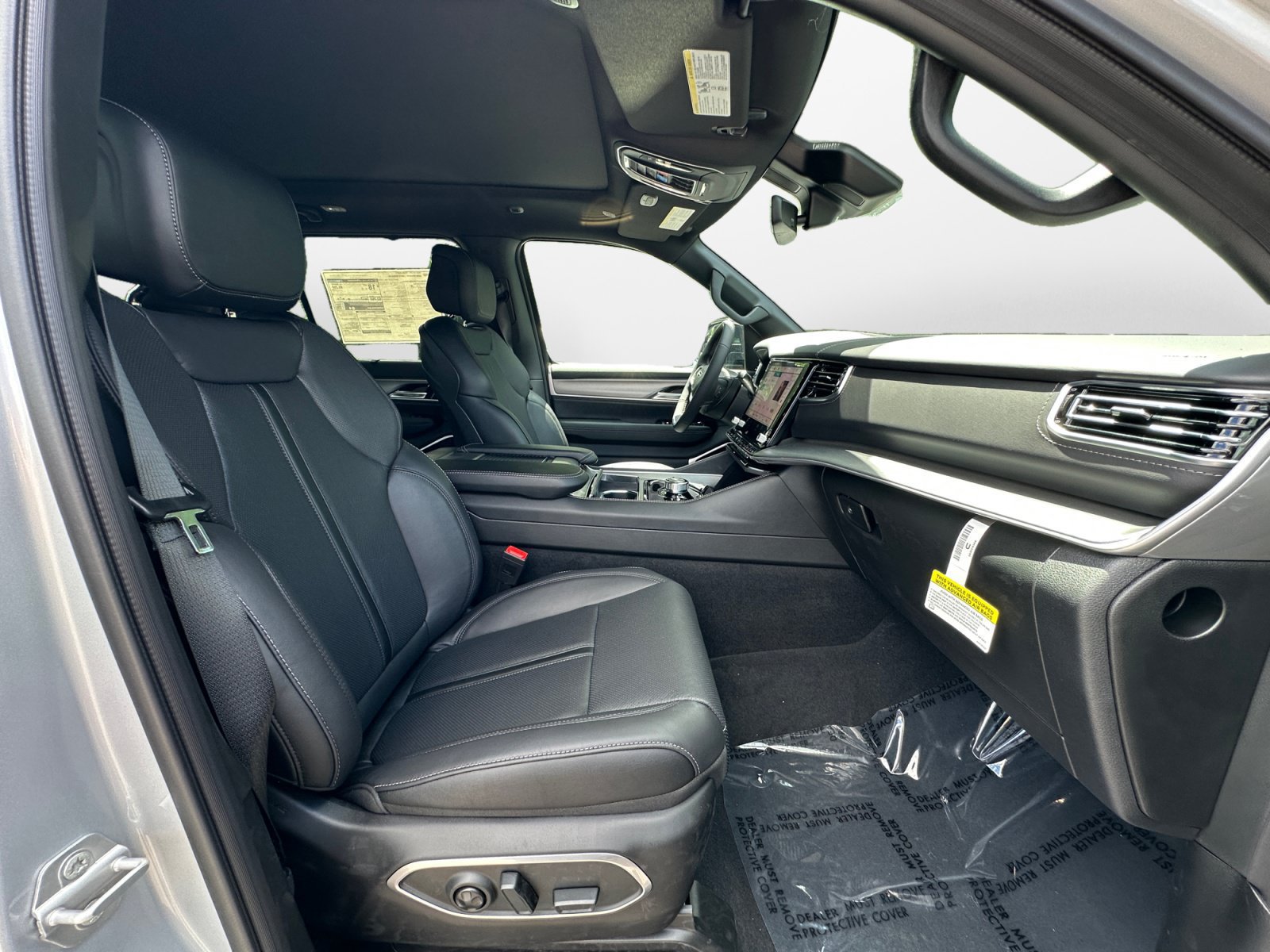 New 2026 Jeep Grand Wagoneer L Limited AWD/4WD image 19
