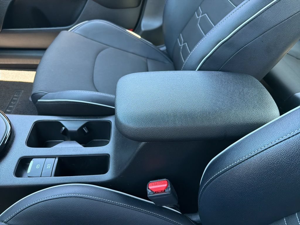 Used 2023 Kia Forte GT-Line w/ GT-Line Premium Package FWD image 13