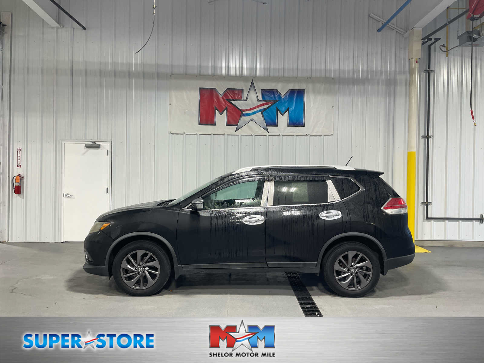 Used 2016 Nissan Rogue SL w/ SL Premium Package AWD/4WD image 1
