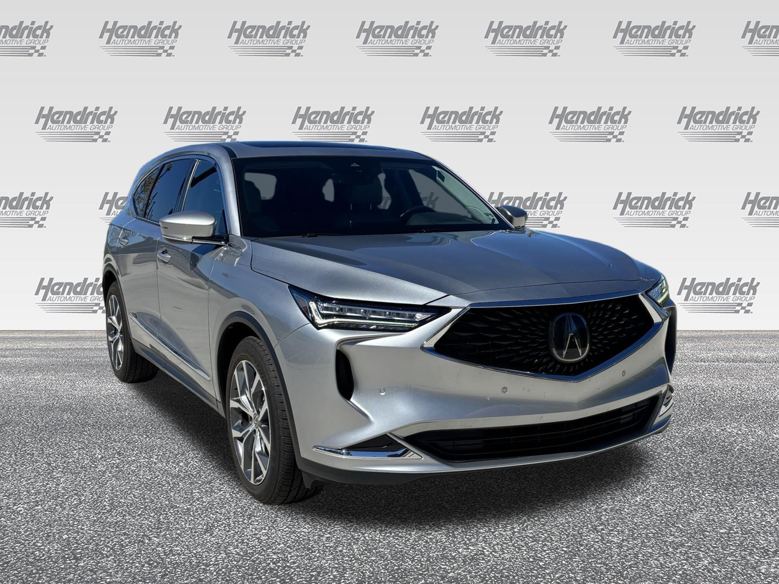 Used 2024 Acura MDX w/ Technology Package FWD image 2
