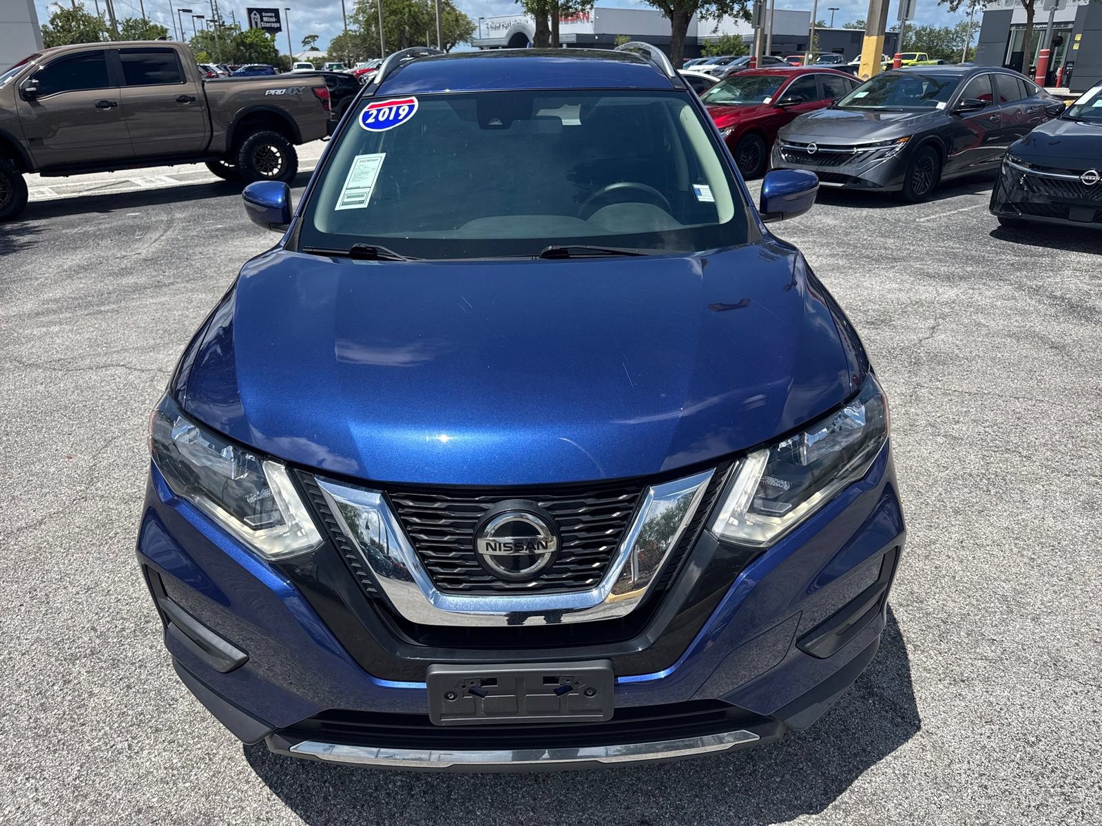 Used 2019 Nissan Rogue SV AWD/4WD image 5