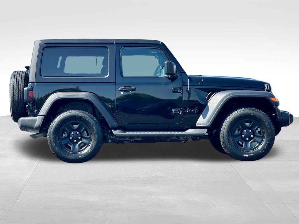 Used 2022 Jeep Wrangler Sport AWD/4WD image 8