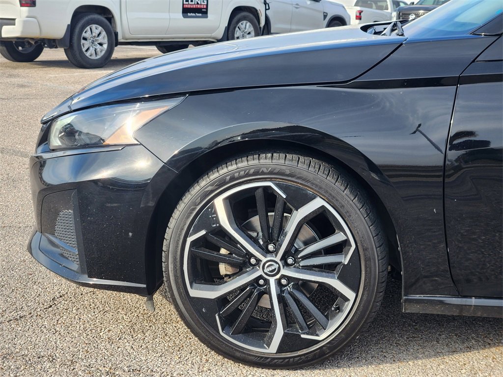 Used 2023 Nissan Altima 2.5 SR image 6