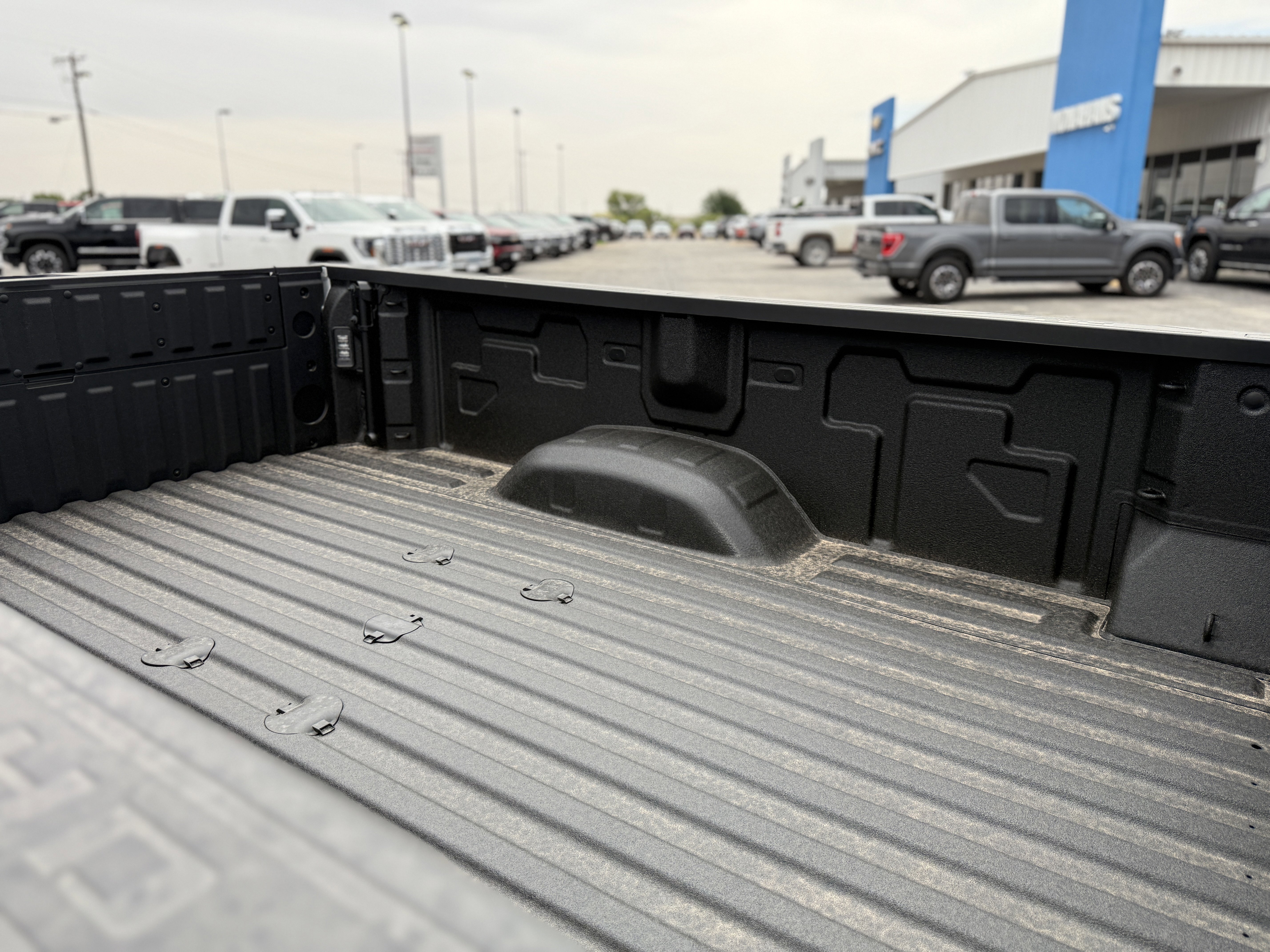 New 2025 GMC Sierra 3500 Denali w/ Technology Package image 18