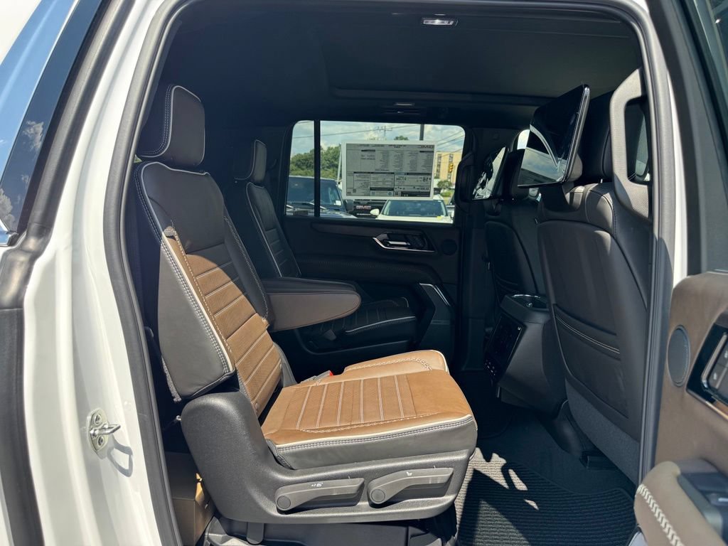 New 2026 GMC Yukon XL Denali Ultimate AWD/4WD image 25