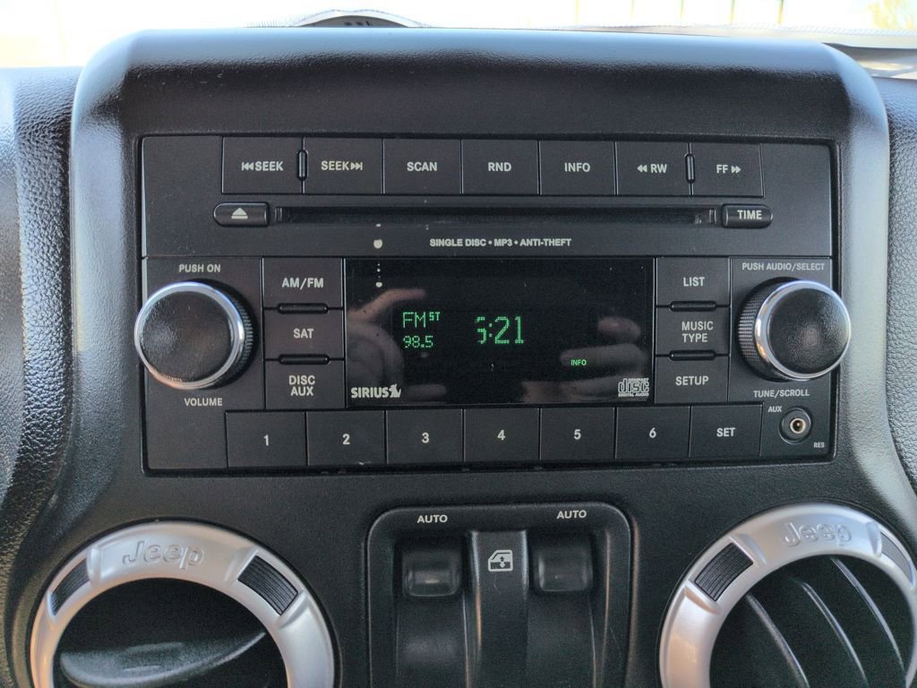 Used 2013 Jeep Wrangler Sahara image 17