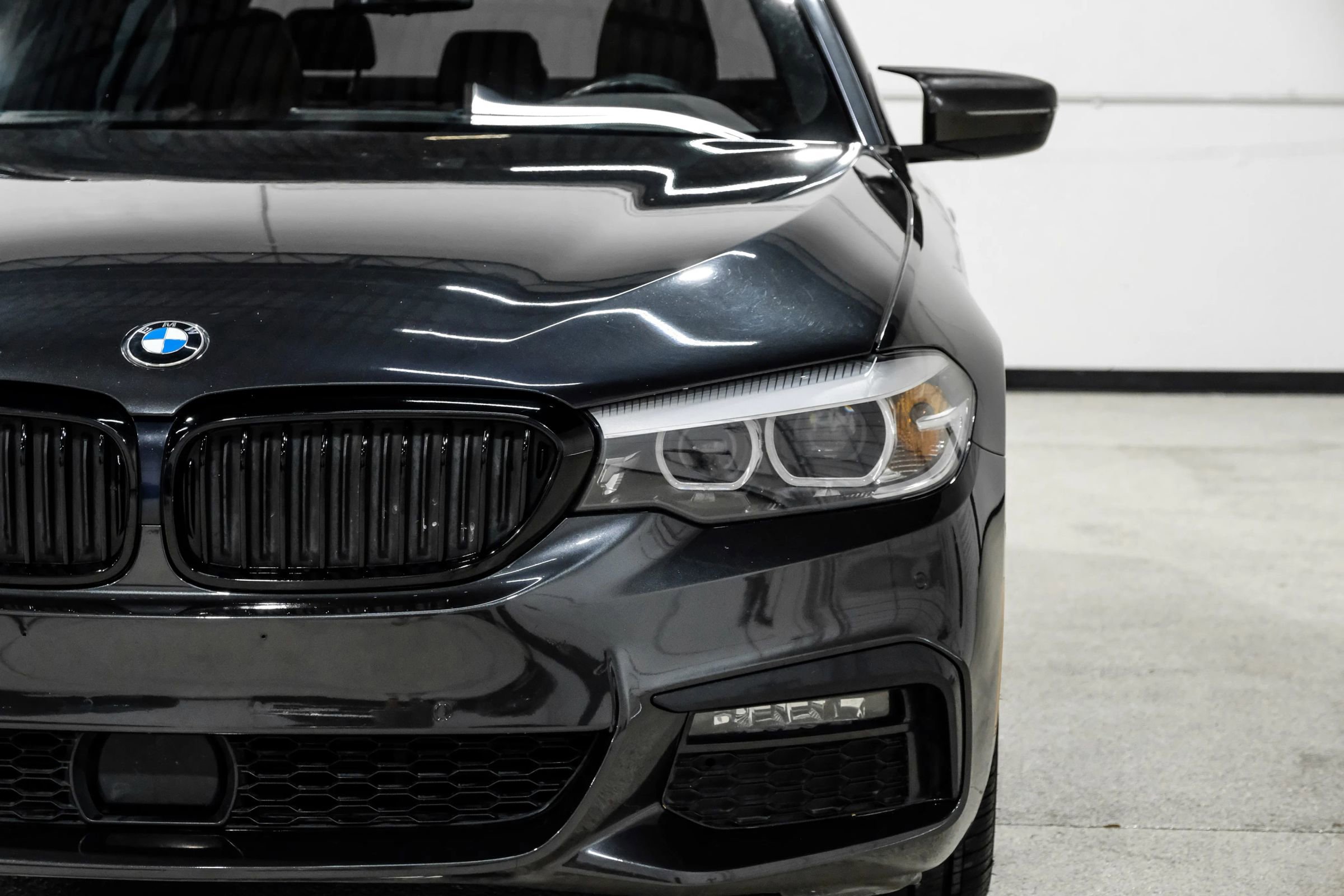 Used 2019 BMW 540i w/ M Sport Package RWD image 61