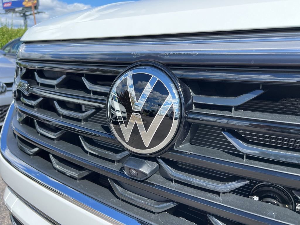 New 2026 Volkswagen Atlas Cross Sport SEL Premium R-Line image 10