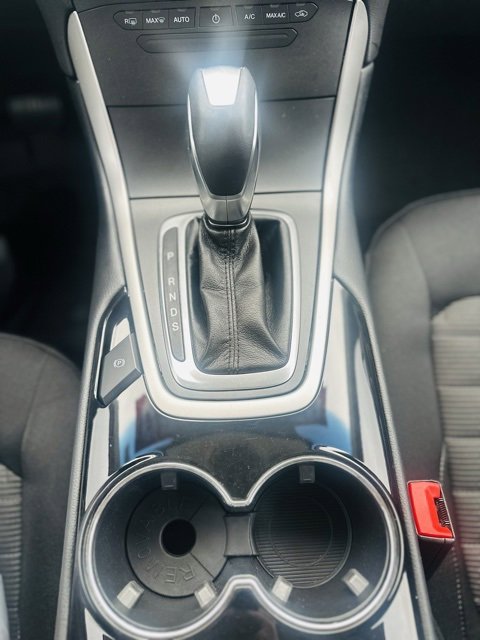 Used 2017 Ford Edge SEL FWD image 15