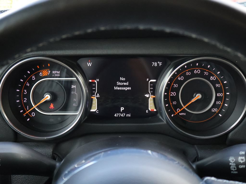 Used 2023 Jeep Wrangler Unlimited Sahara w/ LED Lighting Group AWD/4WD image 29