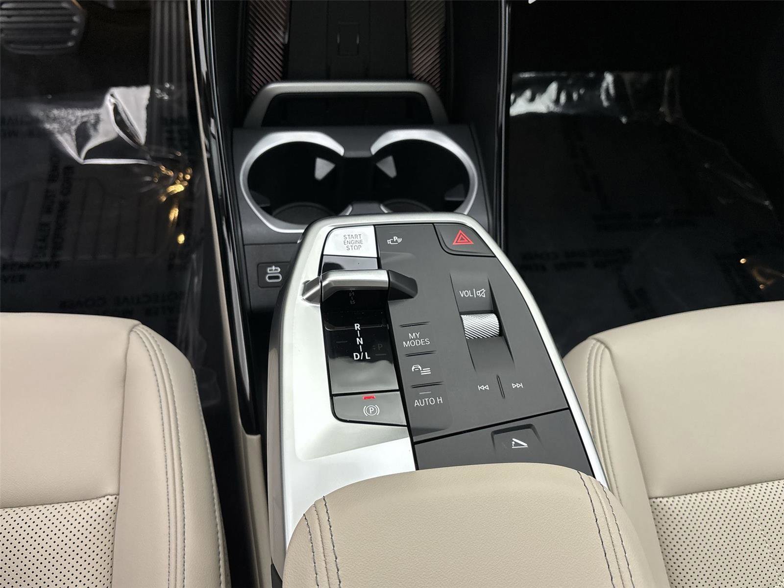 New 2025 BMW X1 xDrive28i w/ Premium Package image 23