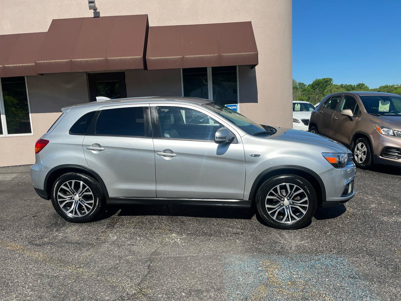 Used 2018 Mitsubishi Outlander Sport SE AWD/4WD image 4