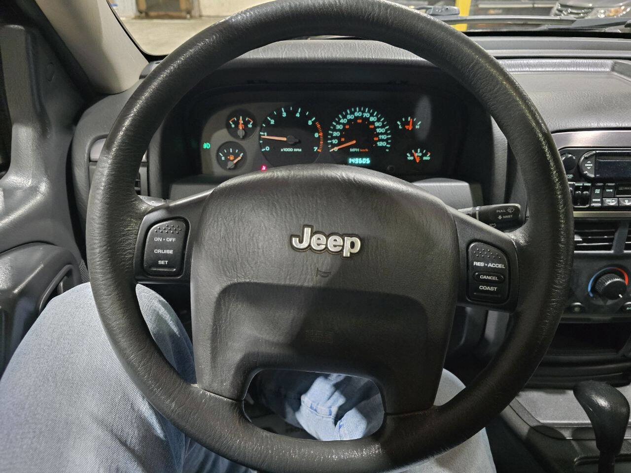 Used 2004 Jeep Grand Cherokee Laredo w/ Convenience Group image 36