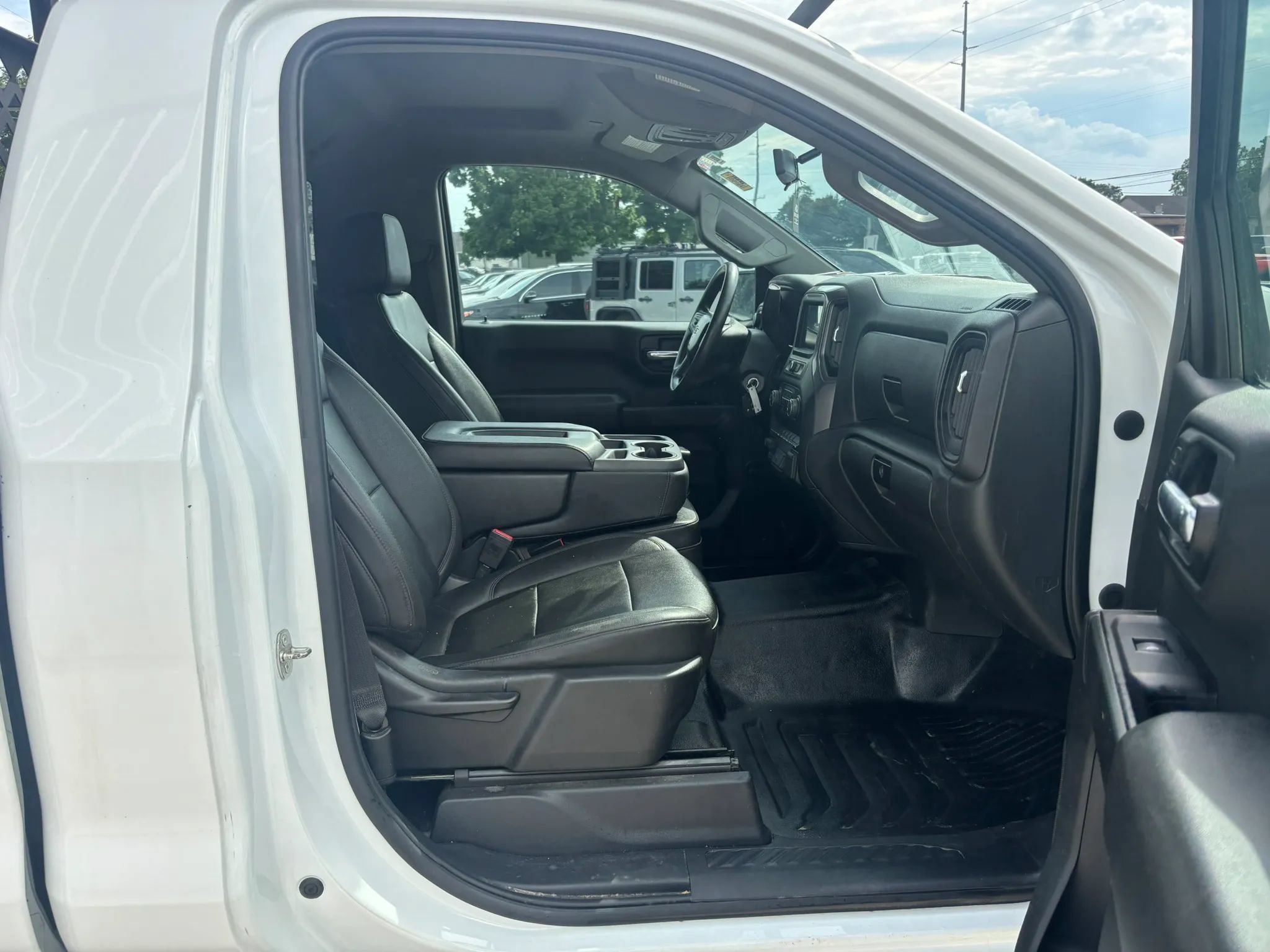 Used 2019 Chevrolet Silverado 1500 W/T w/ WT Convenience Package AWD/4WD image 16
