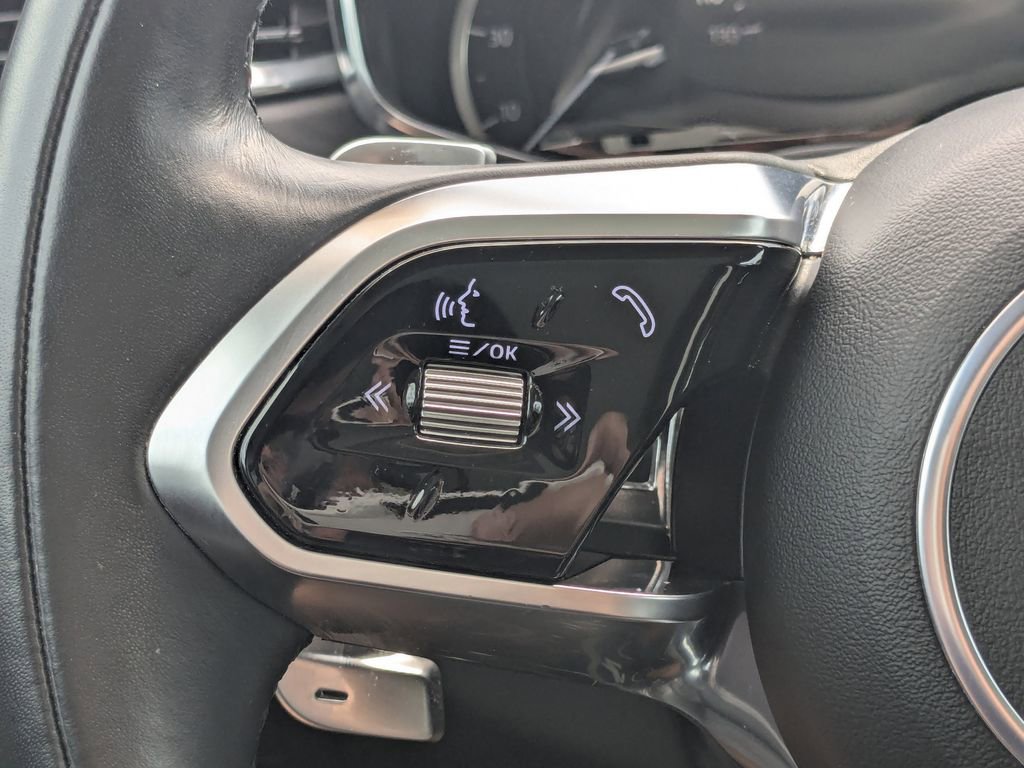 Used 2021 Jaguar F-PACE S image 10