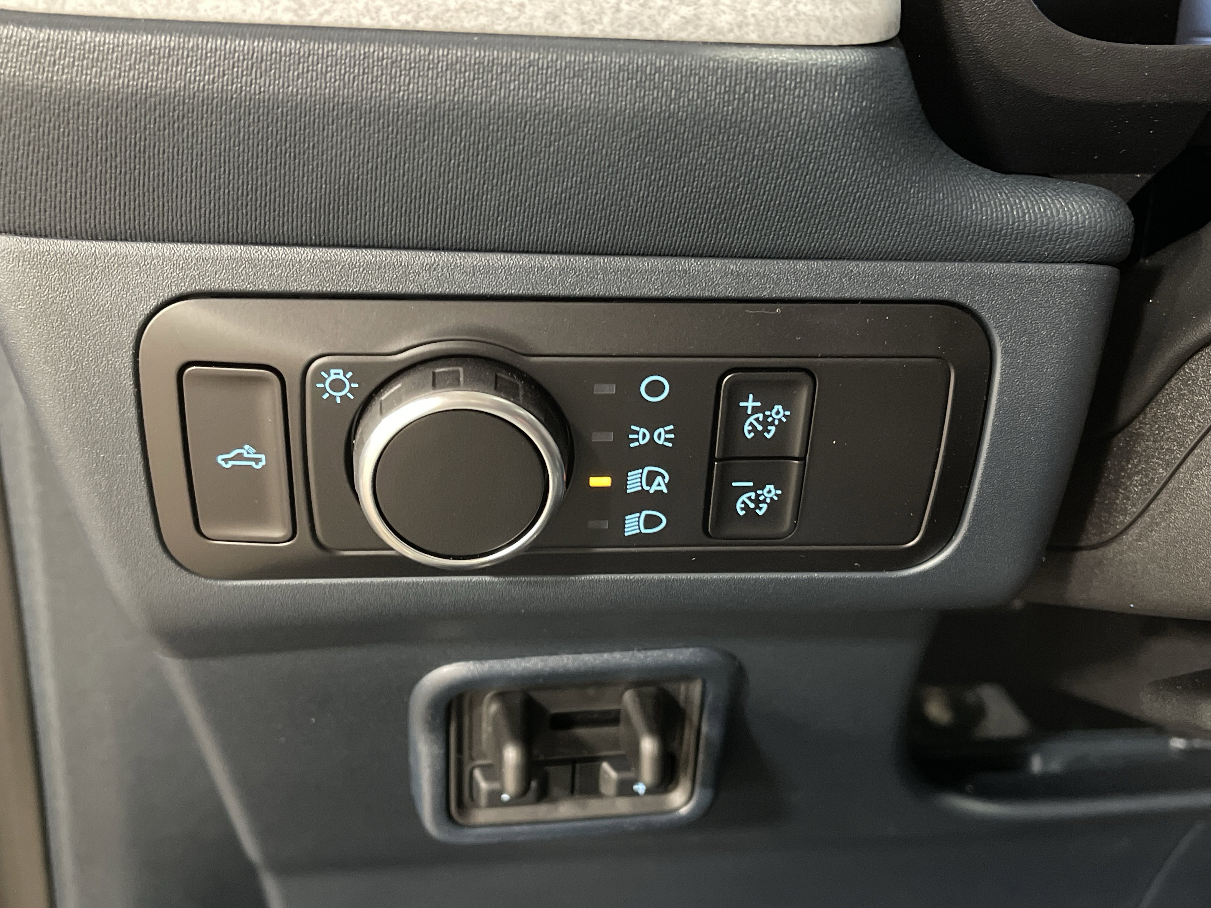 New 2025 Ford Maverick XLT w/ XLT Luxury Package image 22