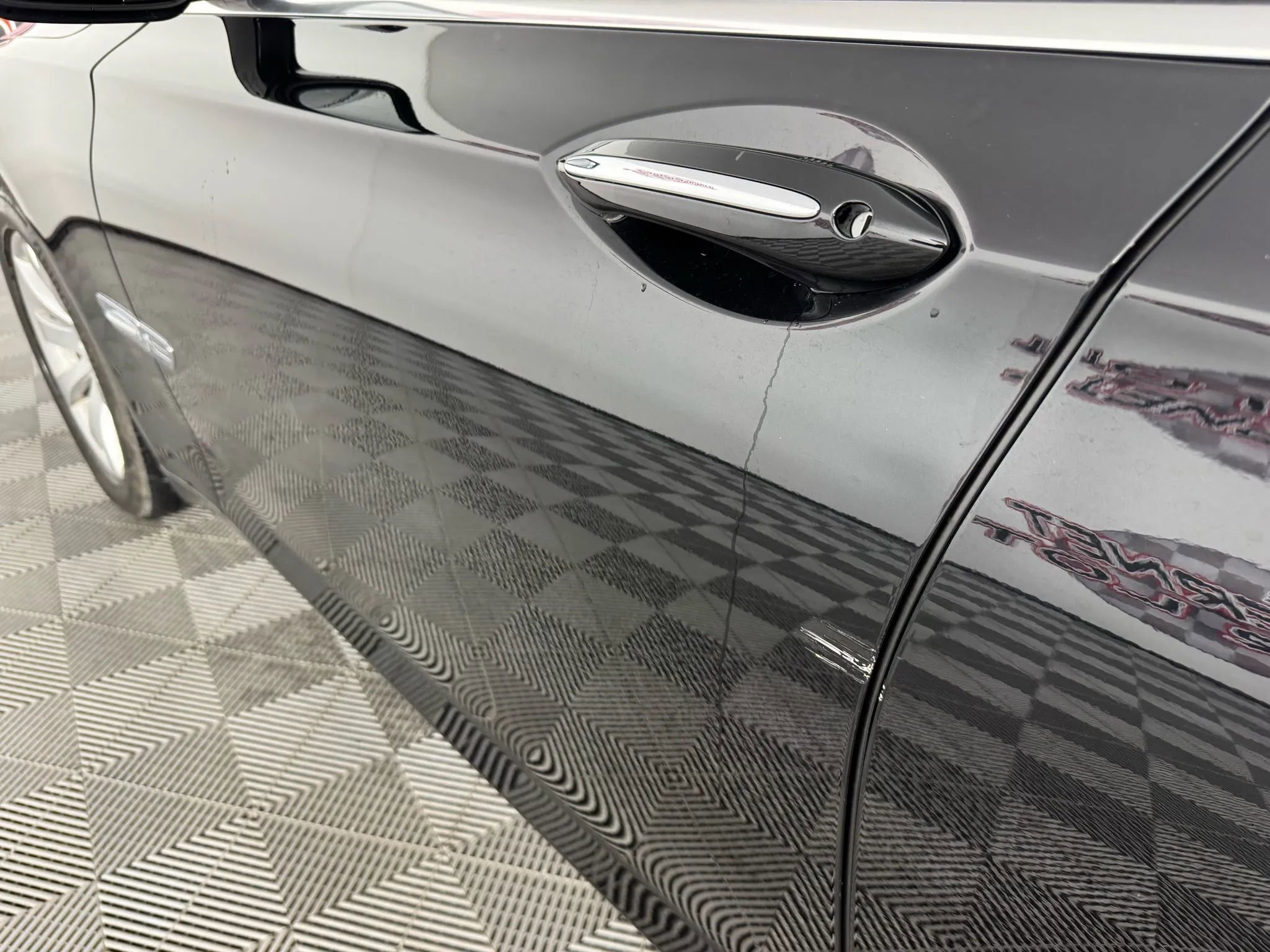 Used 2011 BMW 750Li xDrive image 23