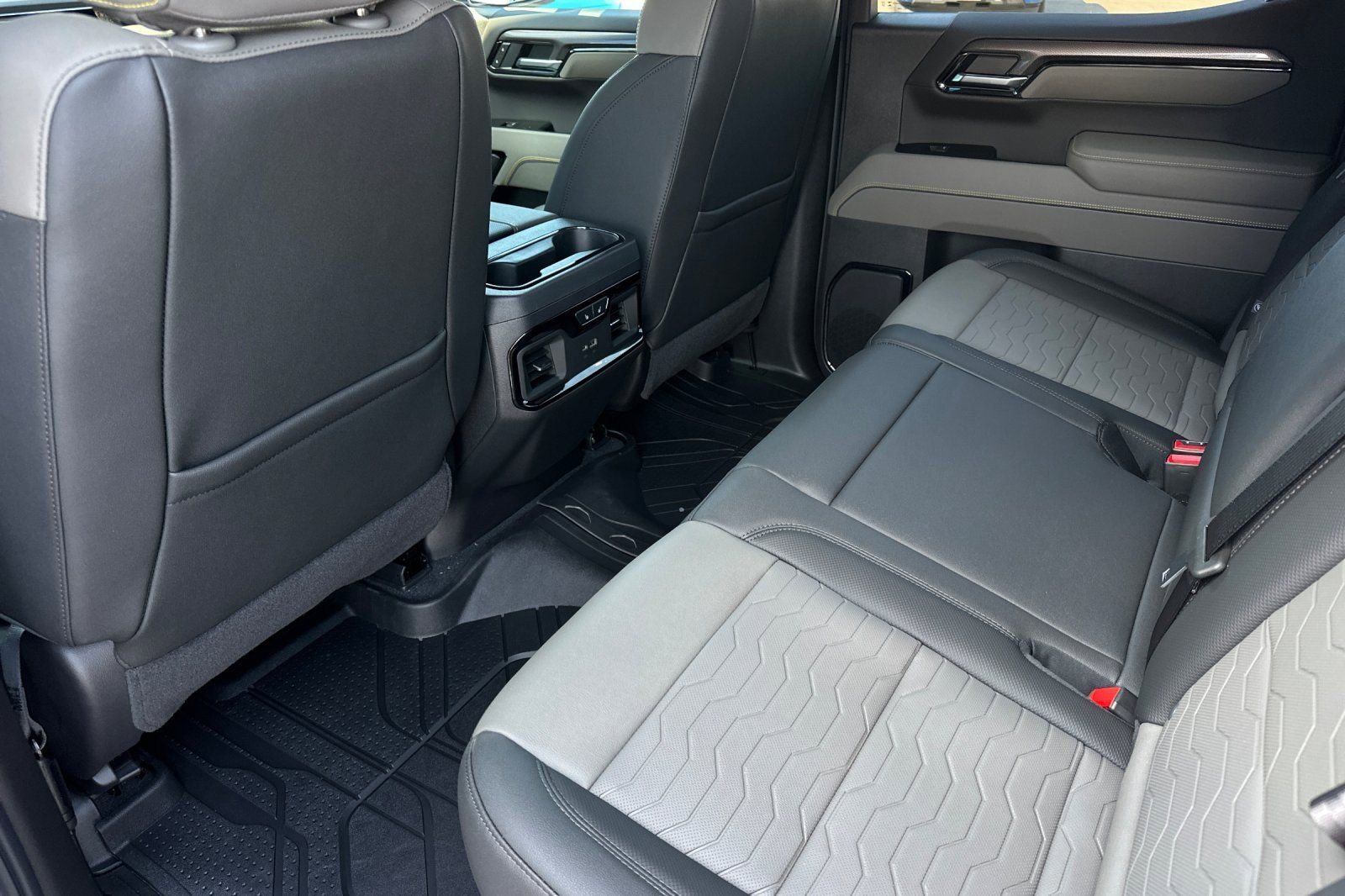 New 2026 Chevrolet Silverado 1500 ZR2 w/ LPO, Dark Essentials Package AWD/4WD image 12