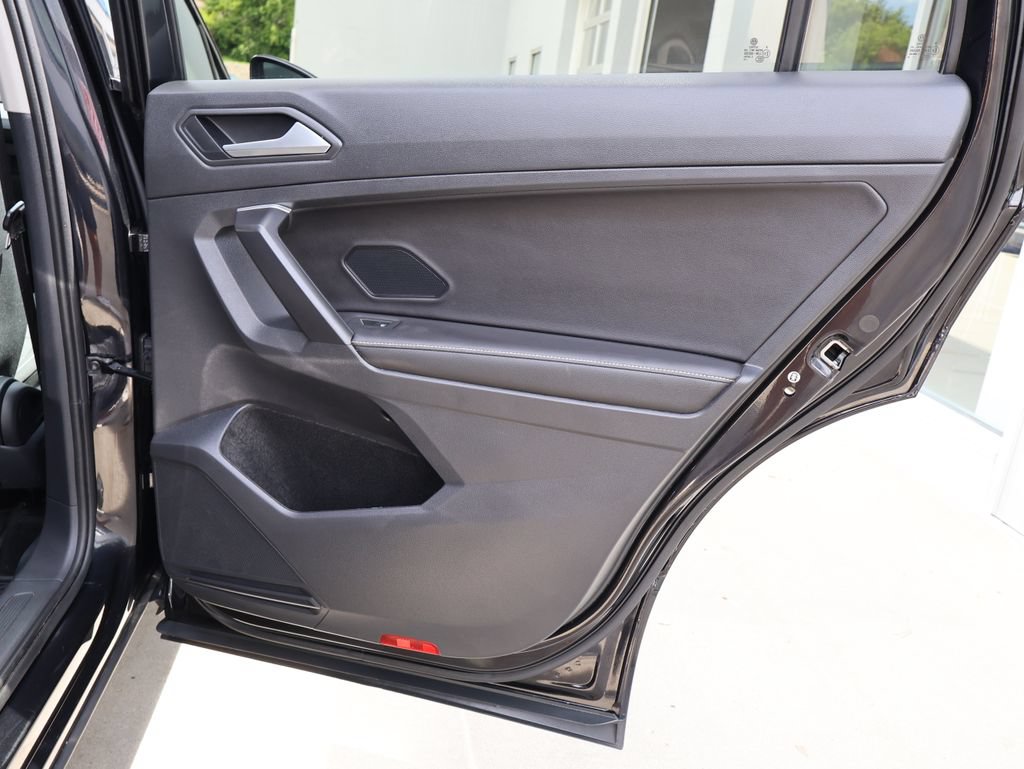 Used 2024 Volkswagen Tiguan S AWD/4WD image 28