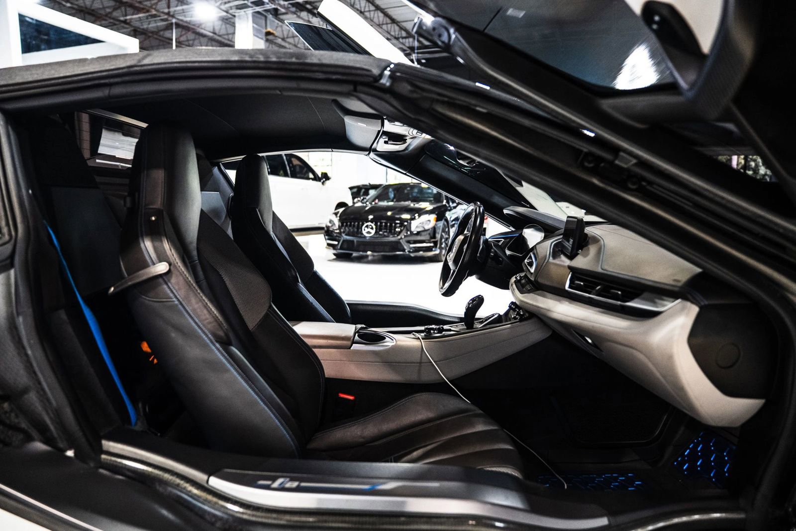 Used 2019 BMW i8 Roadster image 17