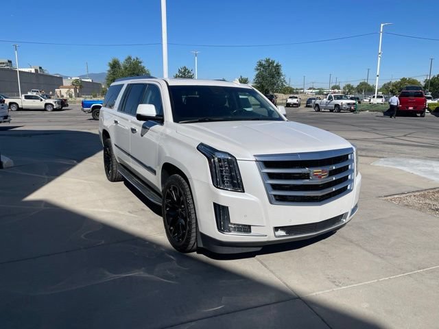 Used 2016 Cadillac Escalade ESV Luxury AWD/4WD image 6