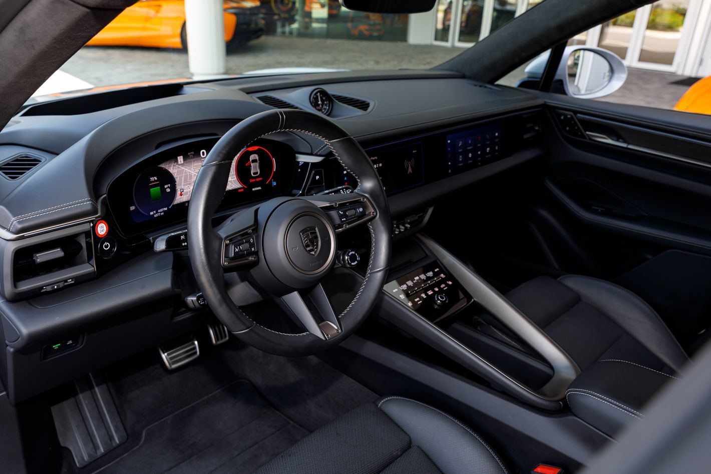 Used 2025 Porsche Macan Turbo Electric AWD/4WD image 49