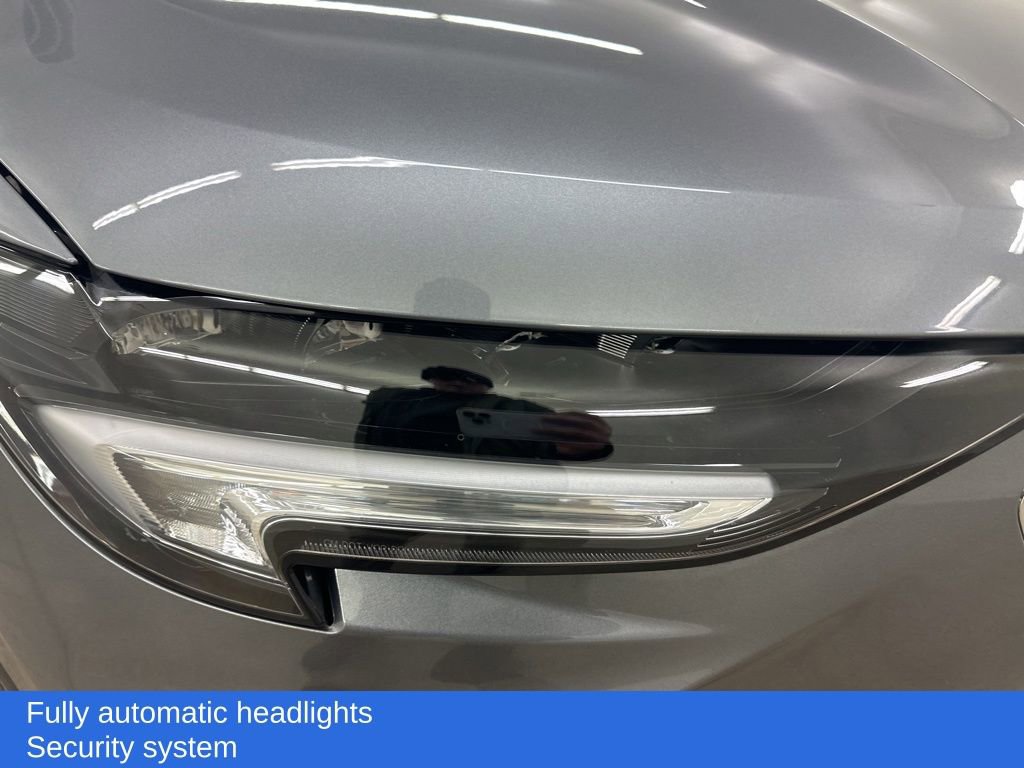 Used 2022 Buick Envision Essence w/ Safety Package image 15