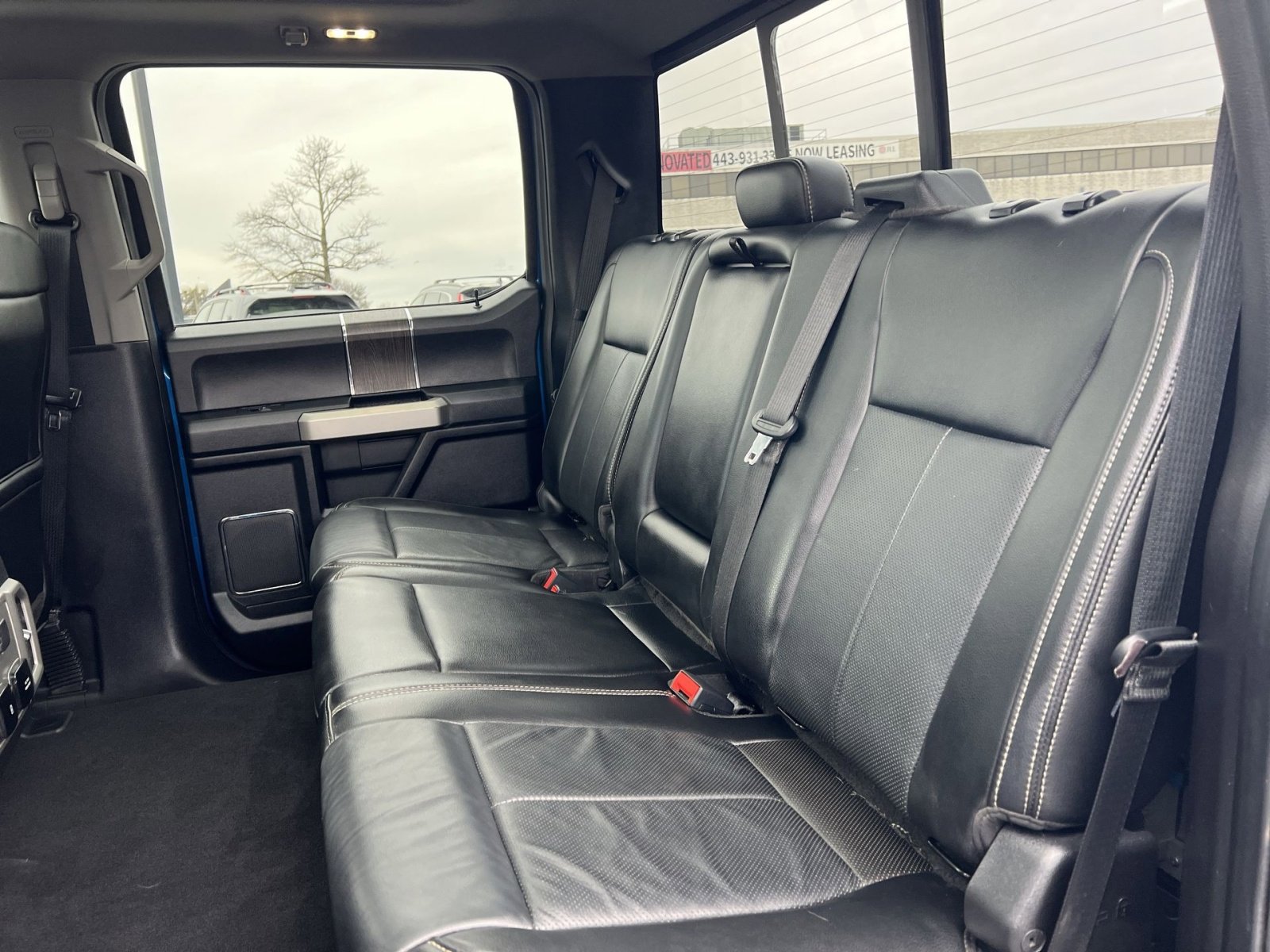 Used 2020 Ford F350 Lariat image 25