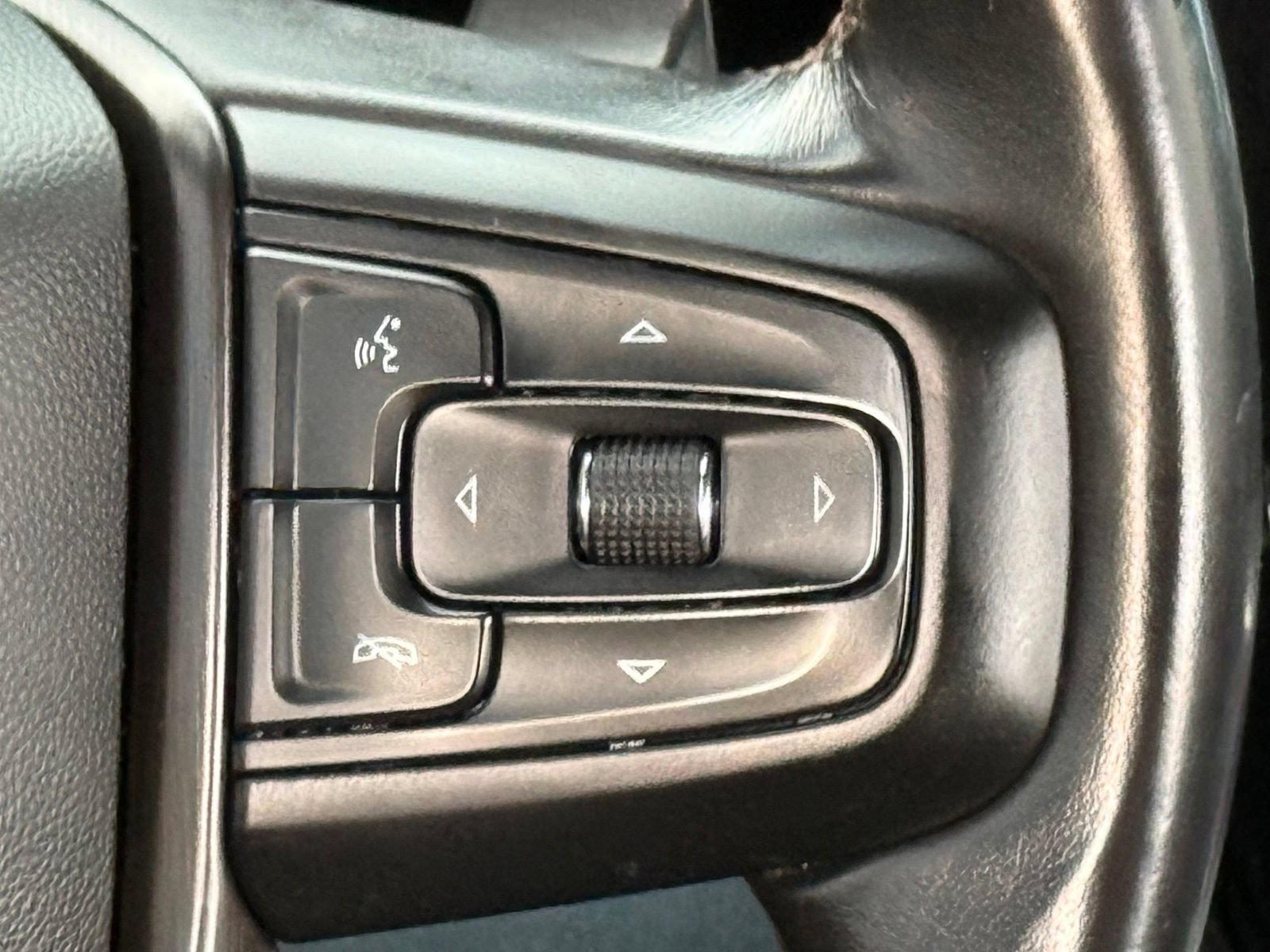 Used 2023 GMC Sierra 1500 AT4 AWD/4WD image 34