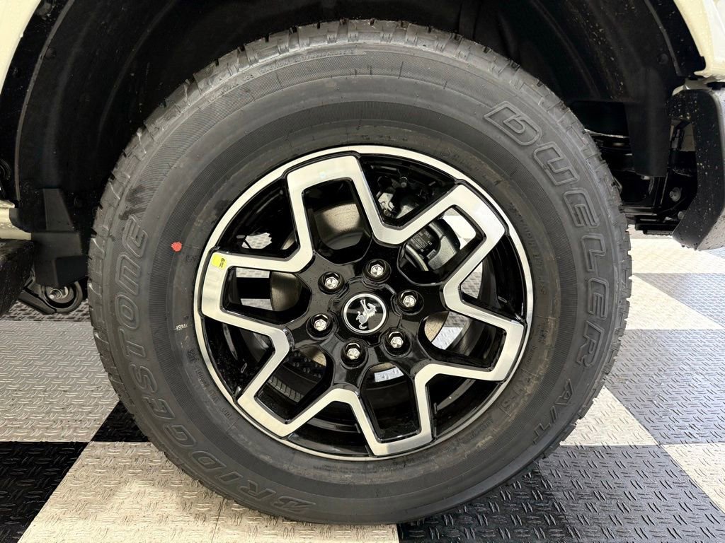 New 2025 Ford Bronco Outer Banks AWD/4WD image 12