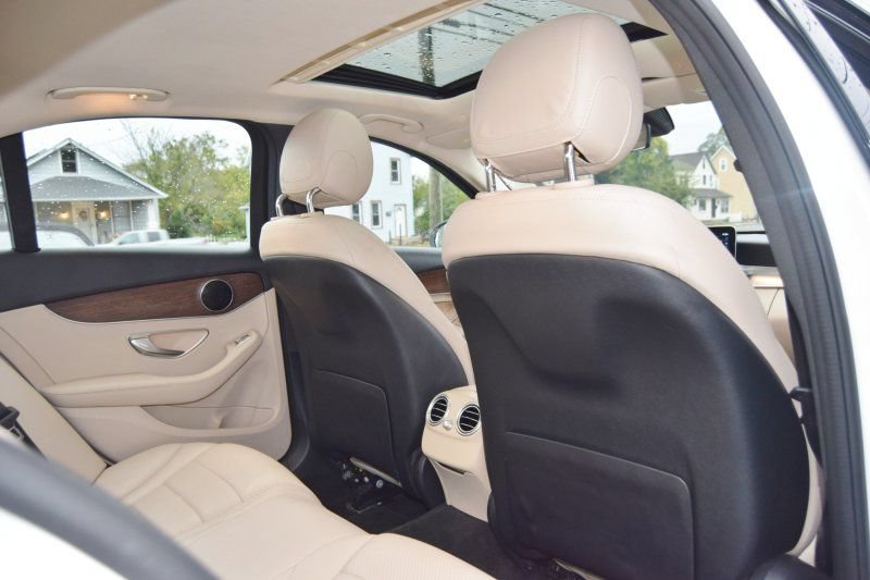 Used 2021 Mercedes-Benz C 300 Sedan image 36
