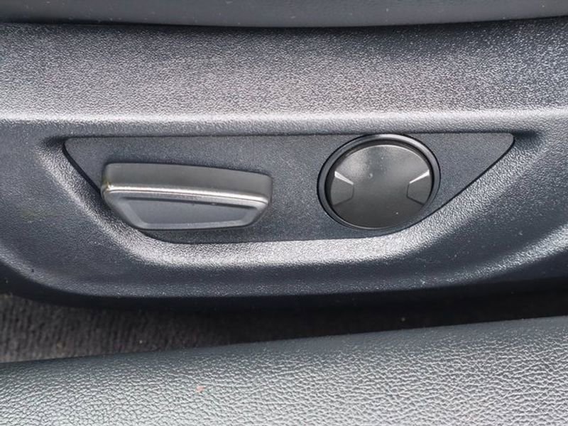 Used 2020 Ford Mustang Premium image 14