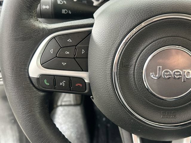 Used 2020 Jeep Renegade Latitude w/ Cold Weather Group image 21