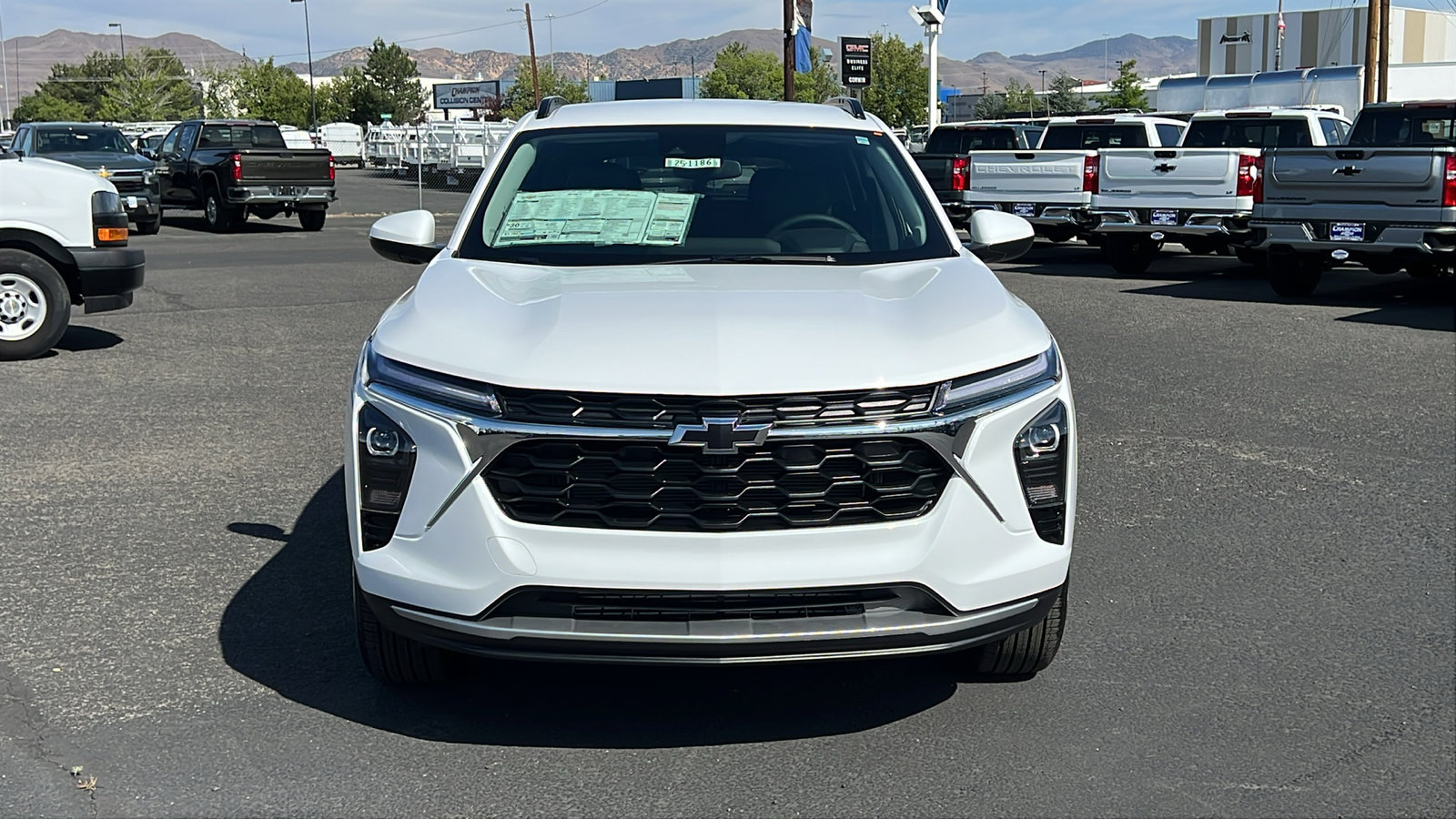New 2025 Chevrolet Trax LT w/ Driver Confidence Package image 2