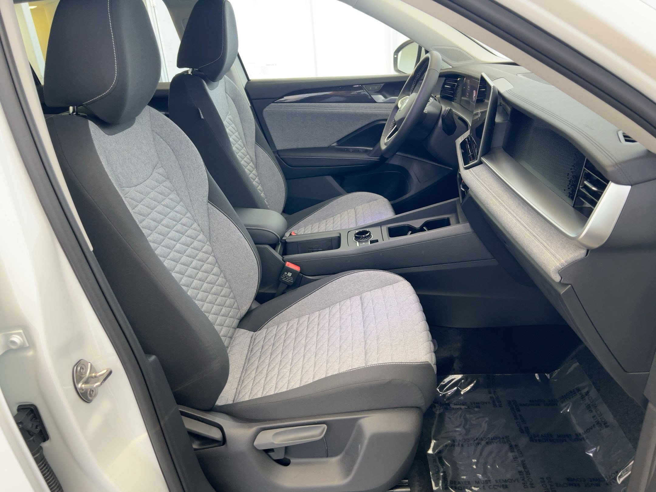 New 2026 Volkswagen Tiguan S FWD image 29